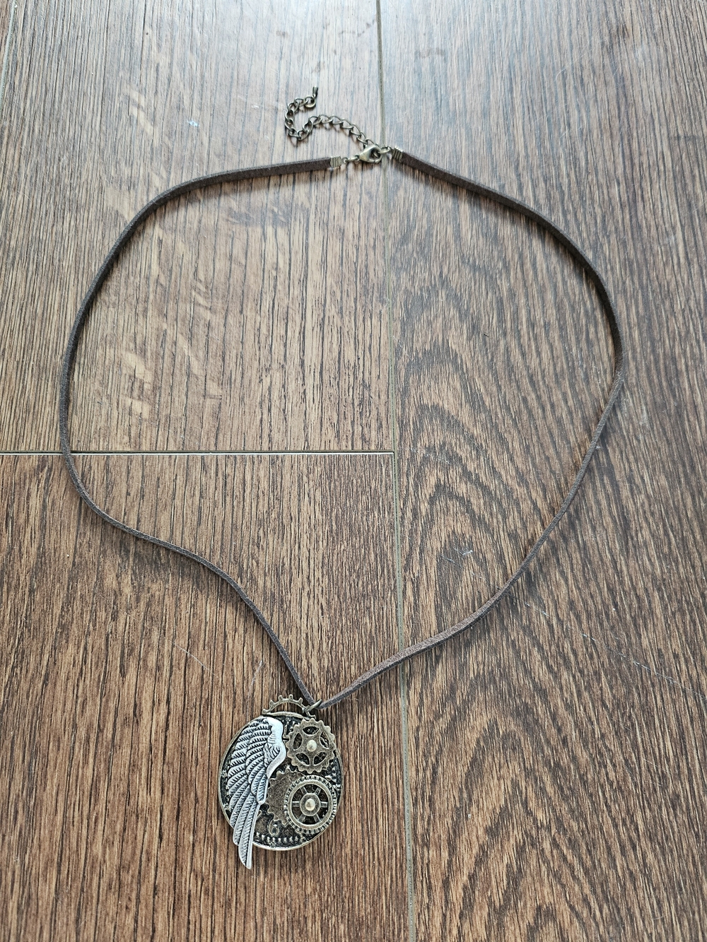Steampunk-Inspired Necklaces - Picture 4 of 5